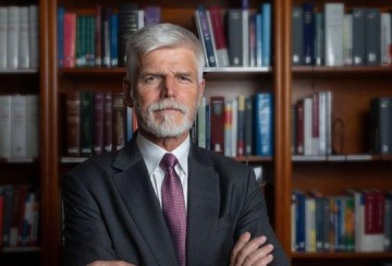 Babiš umí jen kňučet a strašit. A Nerudovou bych vzal na Hrad jako expertku na účetnictví, říká Petr Pavel