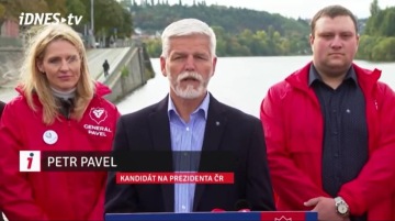Máme fyzicky v rukou 55 tisíc podpisů, oznámil kandidát na Hrad Petr Pavel