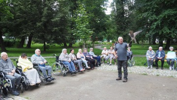 125 roušek pro seniory z Pelhřimovska