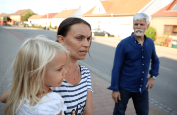 Generál Pavel navštívil obce postižené tornádem