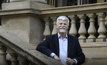 Generál Pavel potvrdil prezidentskou kandidaturu. „Vraťme Česku řád a klid,“ zní jeho heslo