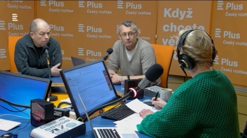 Pavel komunistickou minulost netají a lituje jí. Babiš ji i přes důkazy popírá, říká historik Tomek