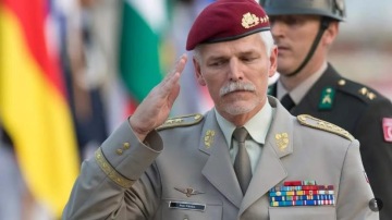 Jak to bylo s Petrem Pavlem? Mezi červenými barety byl elitou, říká historik